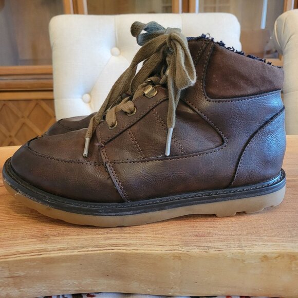 Cat & Jack Boys Insulated Boot, Size 4 - Picture 4 of 9